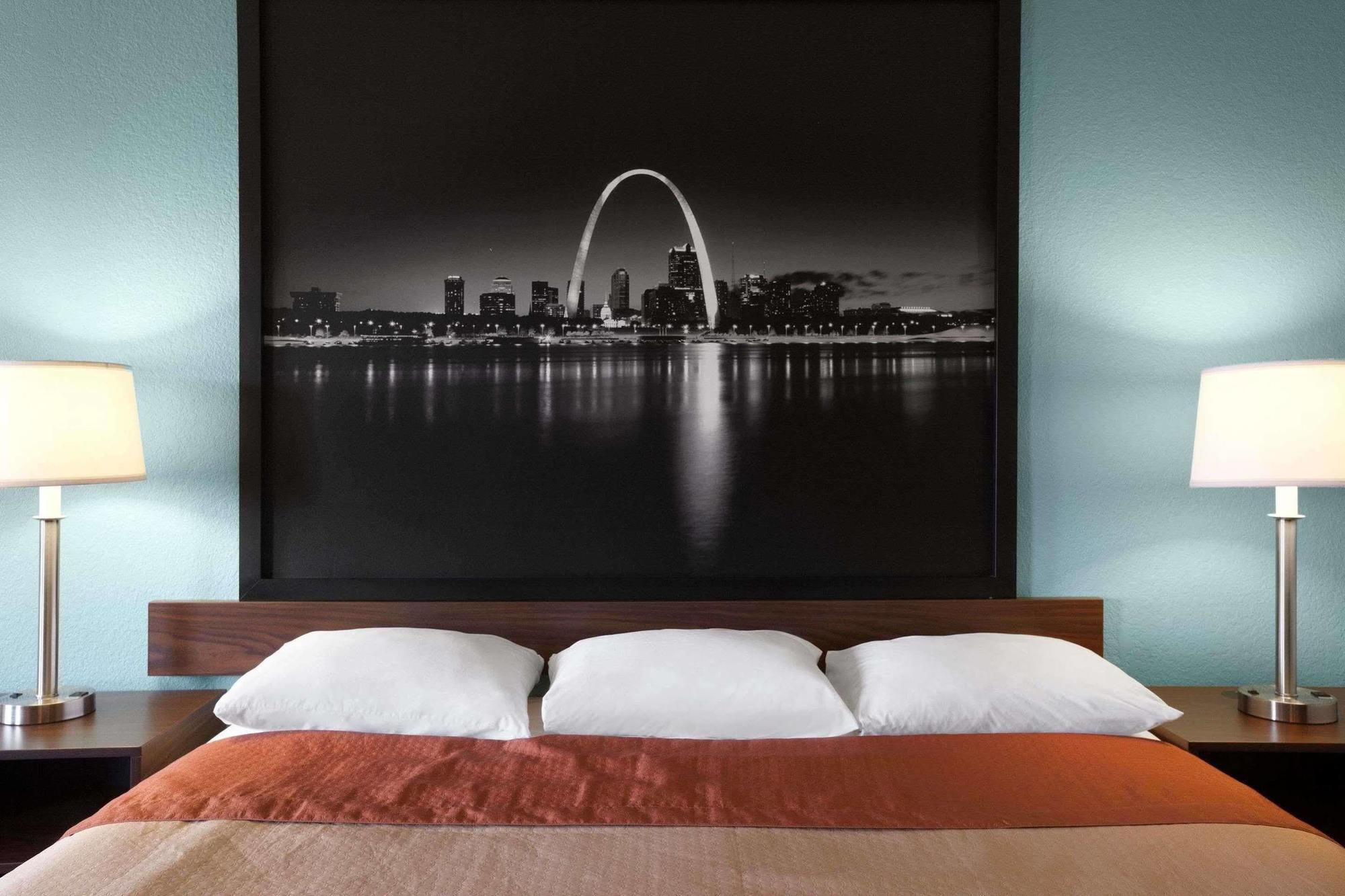 Мотель Super 8 By Wyndham Fairview Heights-St. Louis Екстер'єр фото
